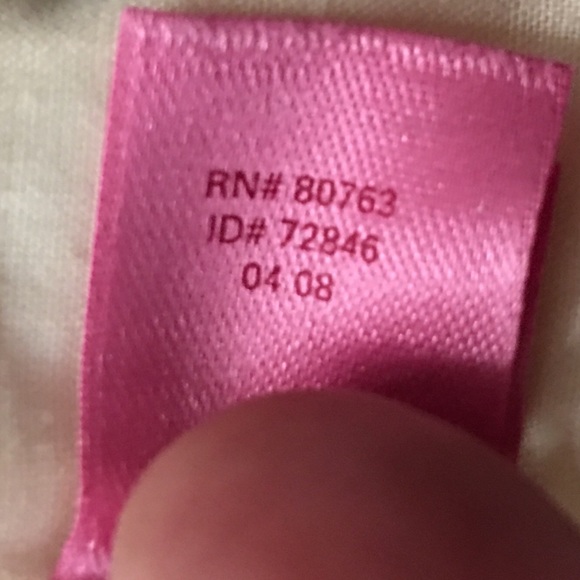 ‼️ SOLD ‼️Authentic VS PINK Throw Pillow Insert - Picture 4 of 4